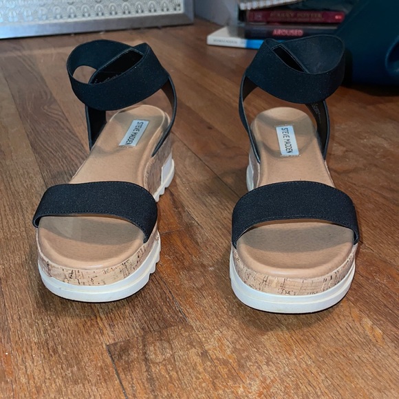 Steve madden platform sandals - Picture 2 of 3